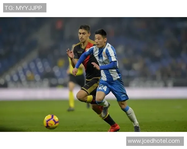 重庆足球队意识提升显著创新高引发球迷热议与期待