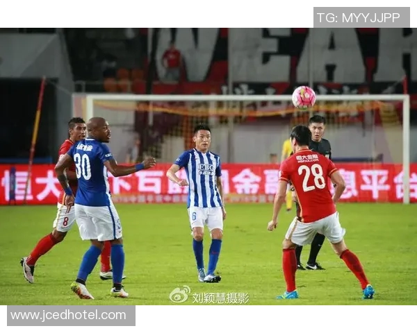 恒大与香港足球对决直播评论精彩回顾及赛后分析