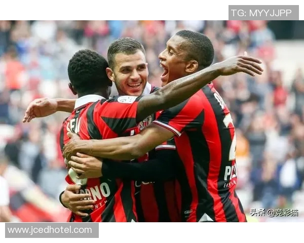 昂热与甘冈的对决分析及赛季表现对比探讨